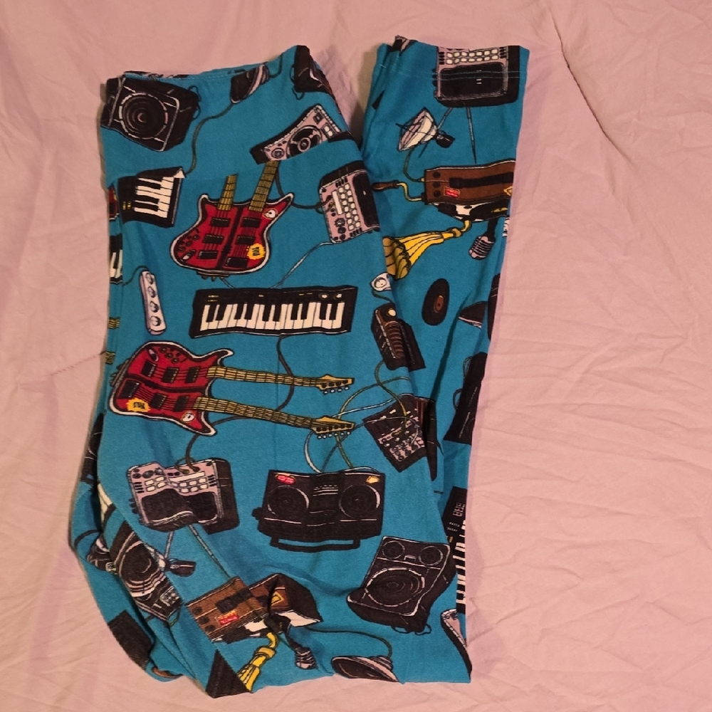 LuLaRoe Blue Musical Print Leggings